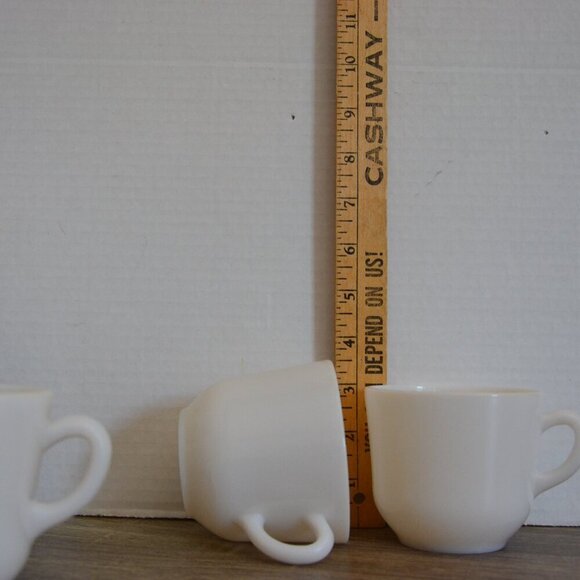 Vtg Hazel Atlas Milk Glass Mugs Rare - Picture 8 of 8